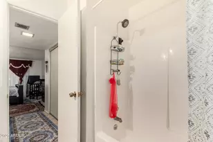 2127 E Ellis Dr, Tempe, AZ 85282 - Photo 16