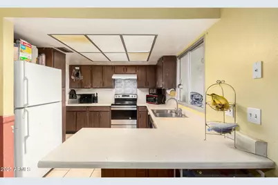 2127 E Ellis Drive, Tempe, AZ 85282 - Photo 8