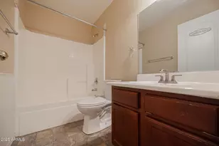 11424 W Austin Thomas Dr, Surprise, AZ 85378 - Photo 12