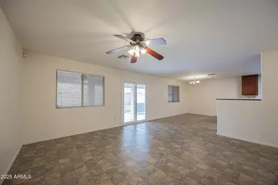 11424 W Austin Thomas Drive, Surprise, AZ 85378 - Photo 4