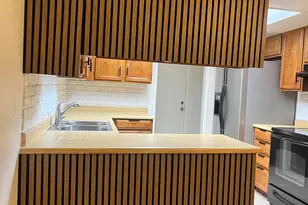 13037 N 51st Dr, Glendale, AZ 85304 - Photo 8