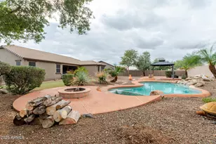 22810 W Ashleigh Marie Dr, Buckeye, AZ 85326 - Photo 2