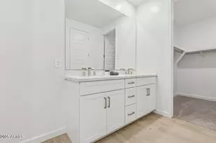 2324 W Moody Trail, Phoenix, AZ 85041 - Photo 20