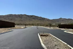 2324 W Moody Trail, Phoenix, AZ 85041 - Photo 26