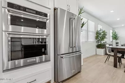 2324 W Moody Trail, Phoenix, AZ 85041 - Photo 8