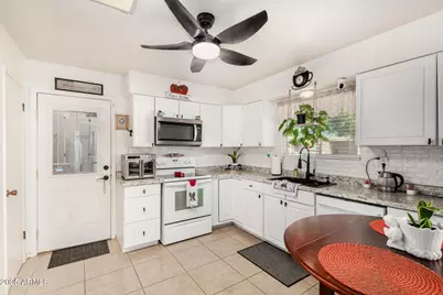 10405 W Corte Del Sol Oeste --, Sun City, AZ 85351 - Photo 10