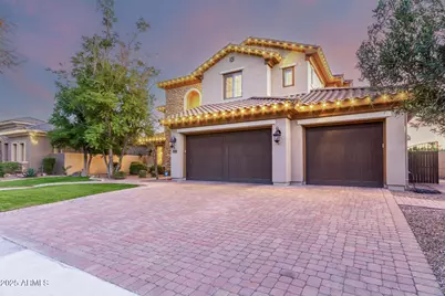 307 W Alamosa Drive, Chandler, AZ 85248 - Photo 2