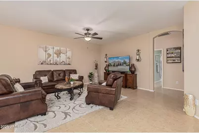 11752 N 165th Avenue, Surprise, AZ 85388 - Photo 14