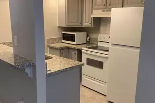 461 W Holmes Ave, Mesa, AZ 85210 - Photo 6