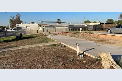 4338 E Ellis Street #58, Phoenix, AZ 85042 - Photo 8