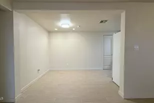 3145 W Cypress St, Phoenix, AZ 85009 - Photo 16