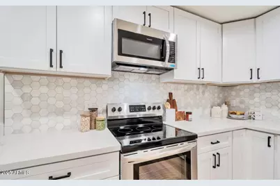 346 E Broadway Lane, Tempe, AZ 85282 - Photo 8