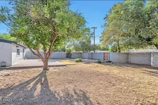 346 E Broadway Ln, Tempe, AZ 85282 - Photo 14