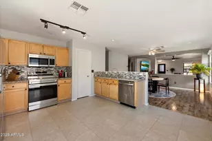 3201 W Mark Ln, Phoenix, AZ 85083 - Photo 14