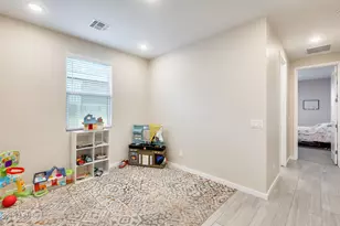 17381 W Running Deer Trl, Surprise, AZ 85387 - Photo 32