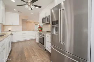 10870 W Clair Dr, Sun City, AZ 85351 - Photo 16