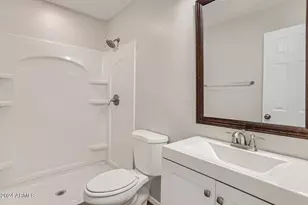 10817 N 46th Ave, Glendale, AZ 85304 - Photo 6