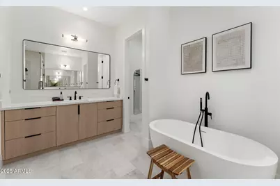 4546 E Campbell Avenue, Phoenix, AZ 85018 - Photo 18