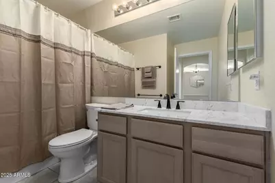 20020 N Coyote Lakes Parkway, Surprise, AZ 85378 - Photo 10