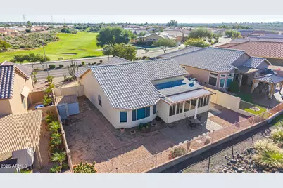 20020 N Coyote Lakes Parkway, Surprise, AZ 85378 - Photo 18