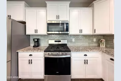 8442 W Millerton Way, Florence, AZ 85132 - Photo 4