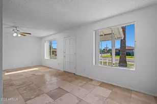 2346 E Shaw Butte Dr, Phoenix, AZ 85028 - Photo 16