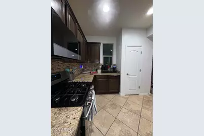 9242 W Meadow Drive, Peoria, AZ 85382 - Photo 10