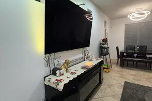 9242 W Meadow Dr, Peoria, AZ 85382 - Photo 6