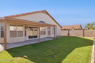 4426 E Thistle Landing Dr, Phoenix, AZ 85044 - Photo 32