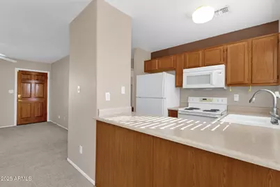 13636 N Saguaro Boulevard #203, Fountain Hills, AZ 85268 - Photo 12
