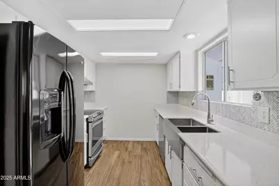 12824 W Meeker Boulevard, Sun City West, AZ 85375 - Photo 18