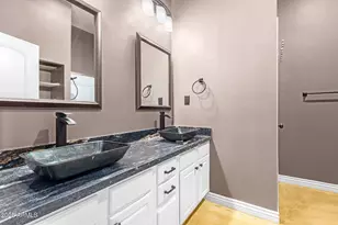 622 W Linger Ln, Phoenix, AZ 85021 - Photo 22