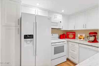 6533 N 7th Avenue #34, Phoenix, AZ 85013 - Photo 14