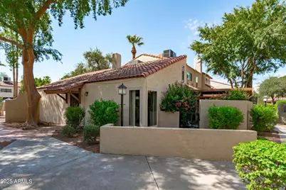 6533 N 7th Avenue #34, Phoenix, AZ 85013 - Photo 1