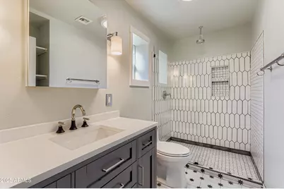 2548 E Turney Avenue, Phoenix, AZ 85016 - Photo 32