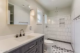 2548 E Turney Ave, Phoenix, AZ 85016 - Photo 32