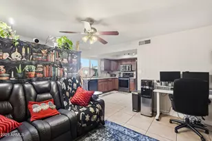 4128 W Gelding Dr, Phoenix, AZ 85053 - Photo 22