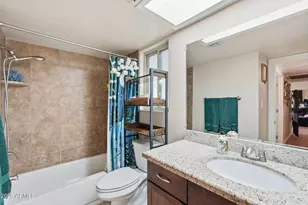 4128 W Gelding Dr, Phoenix, AZ 85053 - Photo 30