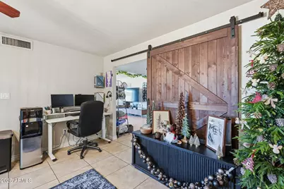 4128 W Gelding Drive, Phoenix, AZ 85053 - Photo 24