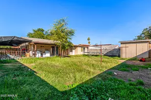 7127 W Holly St, Phoenix, AZ 85035 - Photo 24