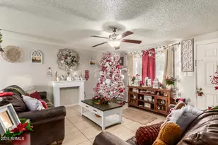 7127 W Holly St, Phoenix, AZ 85035 - Photo 2