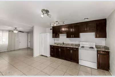 7127 W Holly Street, Phoenix, AZ 85035 - Photo 10