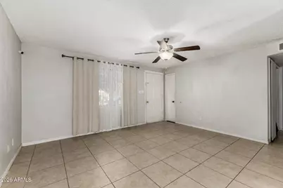 7127 W Holly Street, Phoenix, AZ 85035 - Photo 6