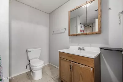 7127 W Holly Street, Phoenix, AZ 85035 - Photo 16