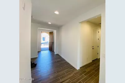 9025 W Denton Lane, Glendale, AZ 85305 - Photo 2