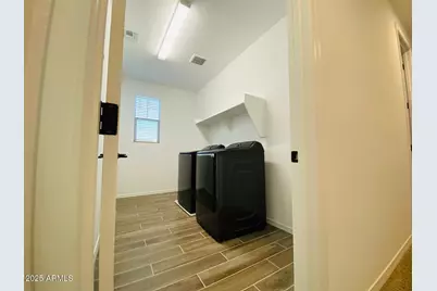 9025 W Denton Lane, Glendale, AZ 85305 - Photo 28