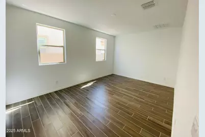 9025 W Denton Lane, Glendale, AZ 85305 - Photo 12