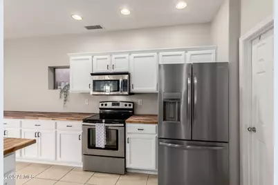 627 W Oak Tree Lane, San Tan Valley, AZ 85143 - Photo 10