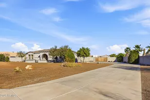 23024 W Sierra Ridge Way, Wittmann, AZ 85361 - Photo 10