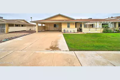 10252 N 105th Drive, Sun City, AZ 85351 - Photo 1